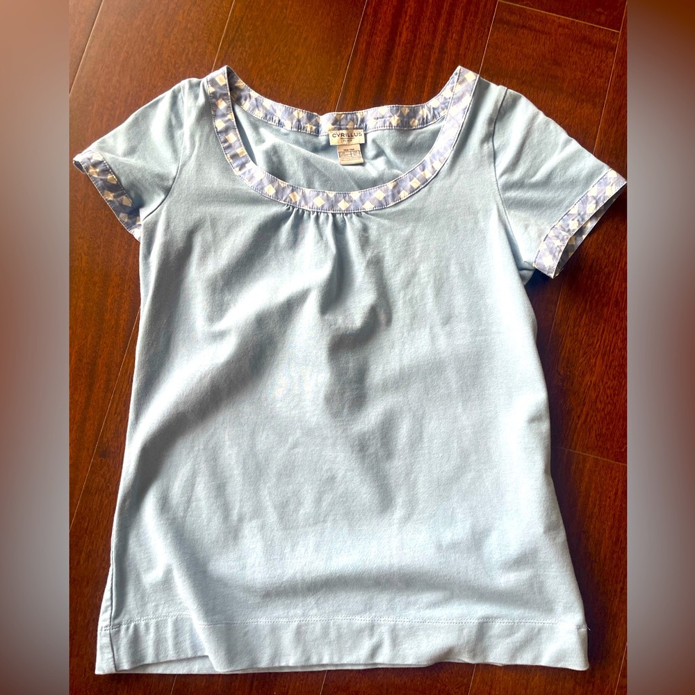 French boutique Cyrillus girls’ size 14 blue and white top.